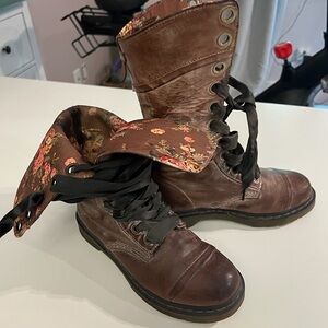 Dr. Marten’s Triumph 1914 - Women’s Brown Leather Brown